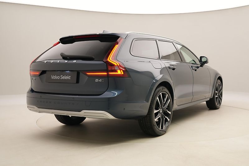 Volvo V90 CC B4 AWD ULTIMATE AUT  - fotka 13 z 62