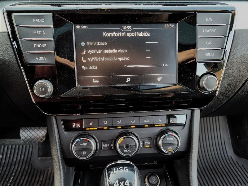 Škoda Superb 2,0 TDI,140kw,DSG,Panorama - fotka 27 z 50