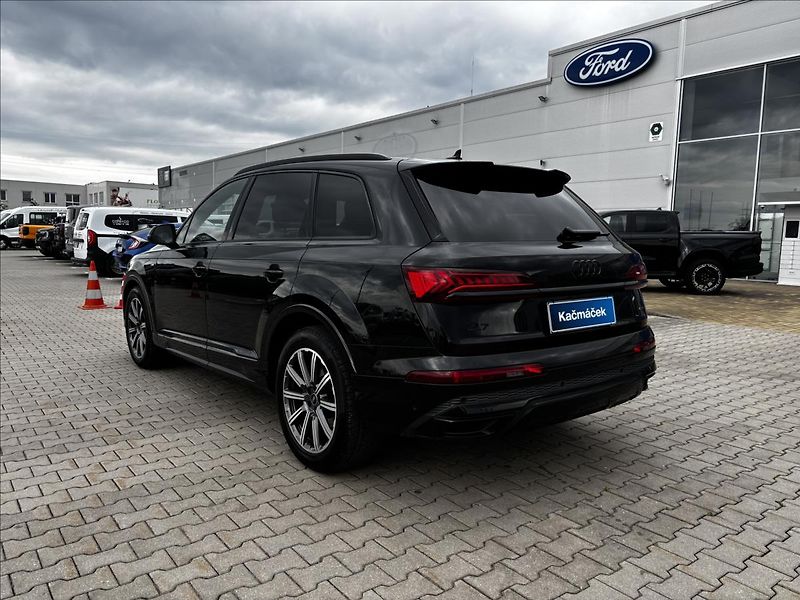 Audi Q7 3,0 TDI 210kW quattro S-line - fotka 3 z 42