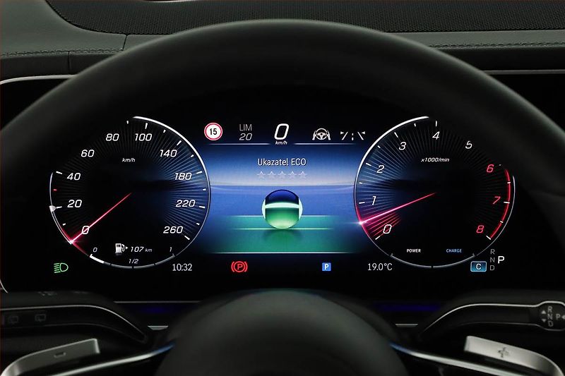 Mercedes-Benz GLE (2025) 450, AMG, MultiBeam FullLed - fotka 9 z 31