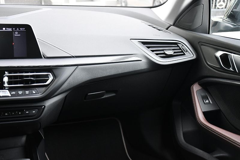BMW Řada 2 218d NAVI LED REZERVACE - fotka 8 z 39