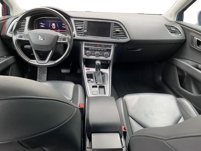 Seat Leon (2019) 1.6 TDi, Style, DSG, LED, ALU - fotka 8 z 18