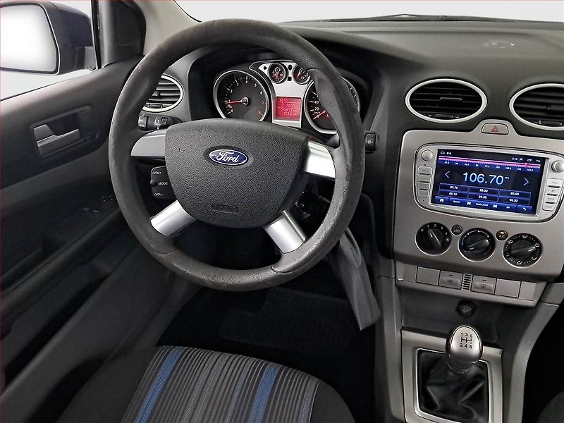Ford Focus (2009) 1.6 16V, po STK, plně pojízdný - fotka 7 z 15