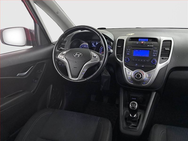 Hyundai ix20 (2014) 1.6 CVVT, LPG, Park. senzory - fotka 7 z 14