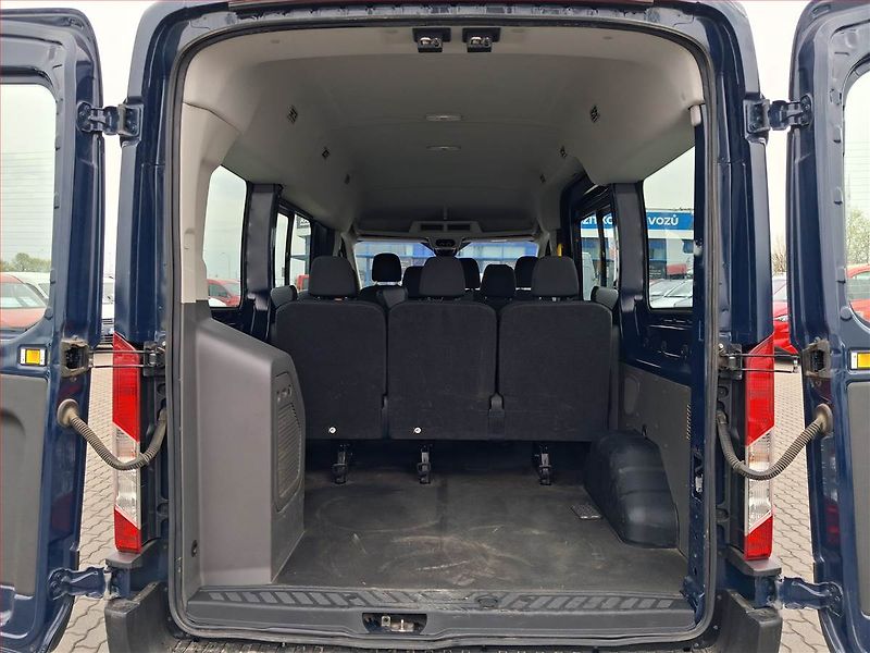 Ford Transit (2021) Trend 2.0 EcoBlue mHEV, Bus - fotka 11 z 17