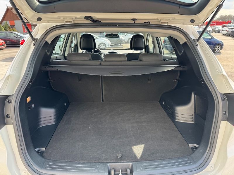 Hyundai ix35 (2012) 1,7 Crdi 85 KW - fotka 22 z 32