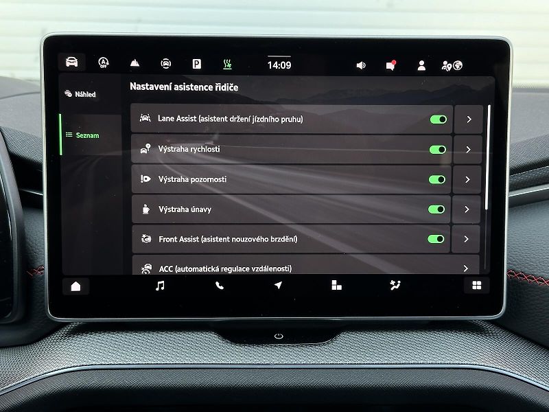 Škoda Kodiaq RS 265PS 2.0TSi 4x4 DSG Matrix - fotka 36 z 50