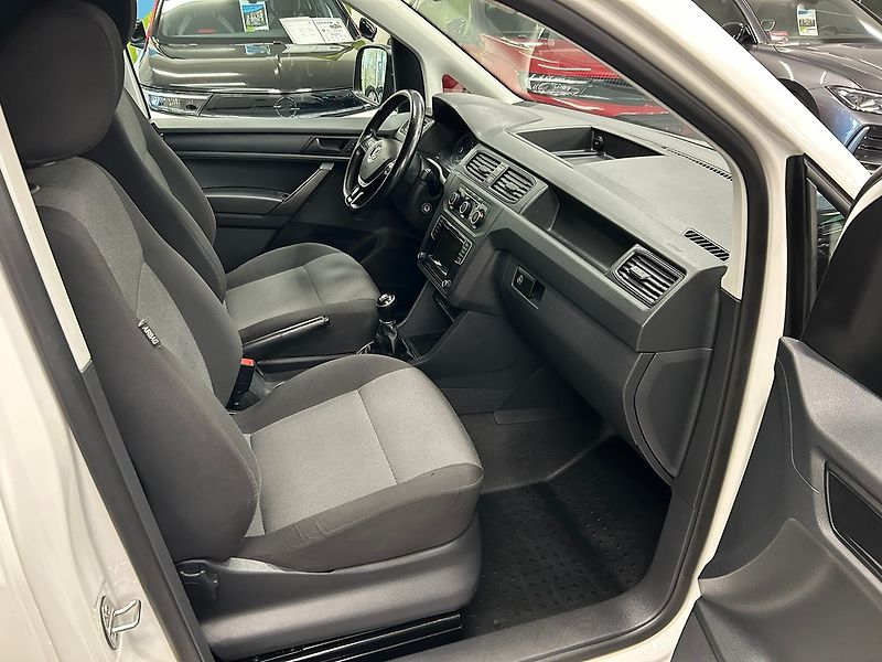 Volkswagen Caddy (2017) 1.4TGI Maxi Skříň | Záruka - fotka 68 z 93