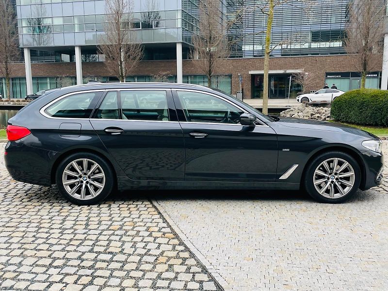BMW Řada 5 520D AUT KAMERA SERVISKA - fotka 11 z 58