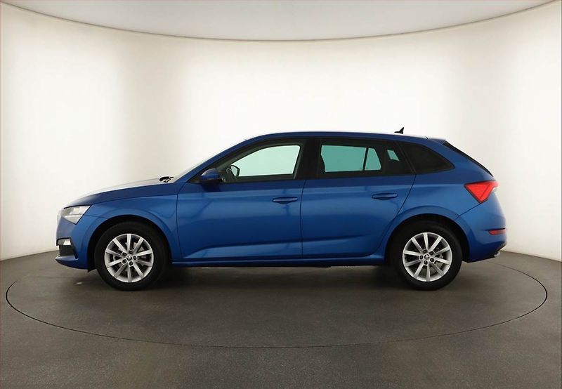 Škoda Scala (2021) Joy 1.0 TSI, Tempomat - fotka 3 z 18