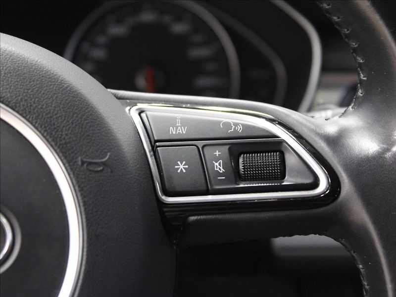 Audi A6 3,0 TDI 160KW S-Line top stav - fotka 20 z 32