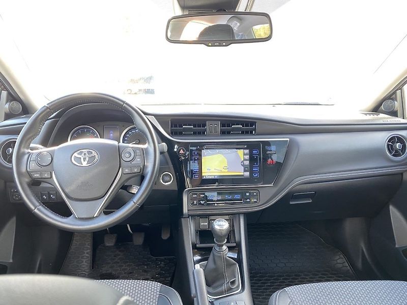 Toyota Corolla 1.6i, ČR, Executive, záruka - fotka 10 z 18