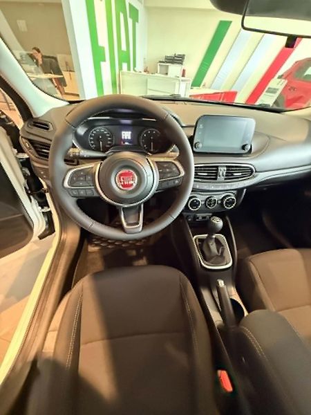 Fiat Tipo FIAT Tipo Sedan 1.6 MultiJet  - fotka 5 z 5