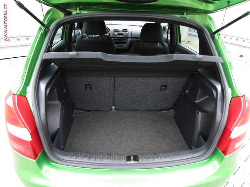 Škoda Fabia (2011) 1.4 TSi, 2.maj,ČR, RS, DSG - fotka 7 z 17