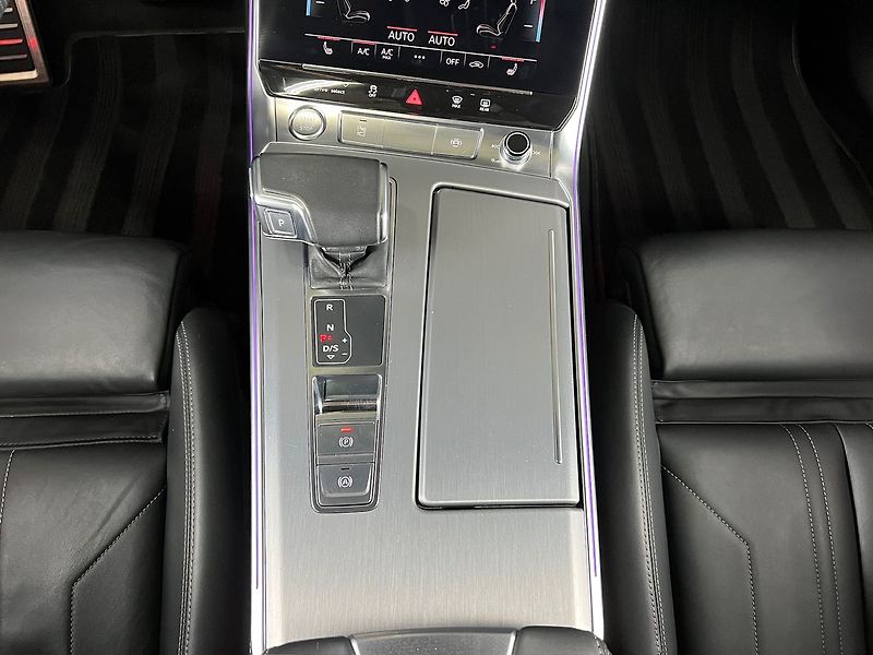 Audi A7 50TDI QUATTRO S-LINE, PANORAMA - fotka 23 z 31