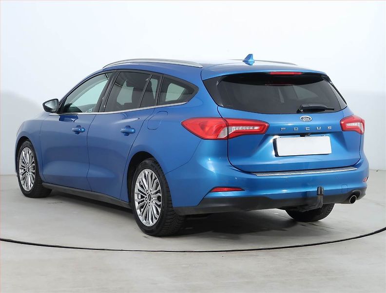 Ford Focus (2019) 2.0 EcoBlue, Automat, Navi - fotka 4 z 22