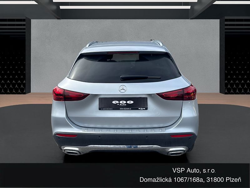 Mercedes-Benz GLA PROGRESSIVE 200d 4MATIC - fotka 4 z 19