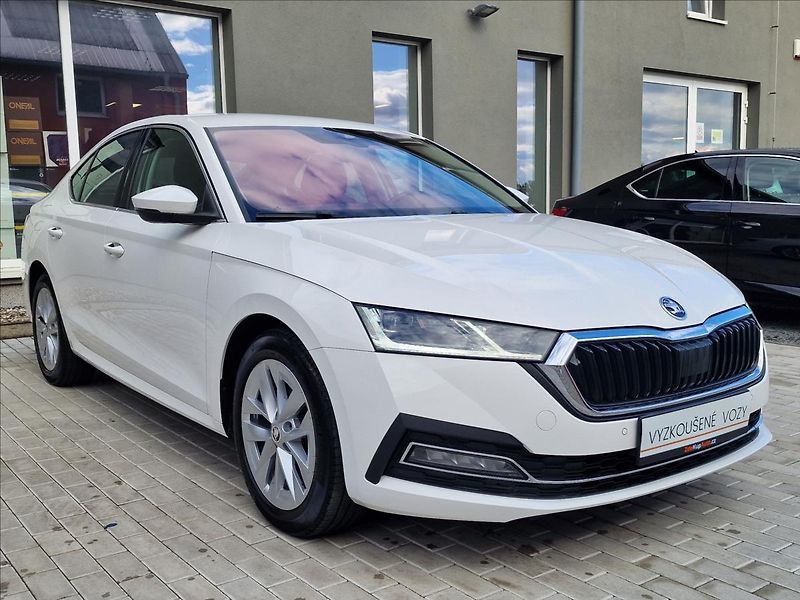 Škoda Octavia 2.0TDI DSG Style,ČR,1.Majitel - fotka 3 z 50
