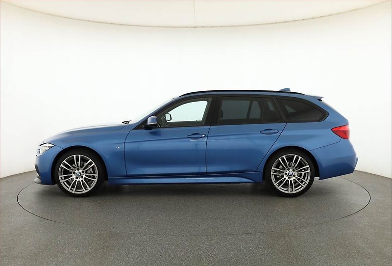 BMW Řada 3 (2015) M Sport 320 d, 4X4, Automat - fotka 3 z 18