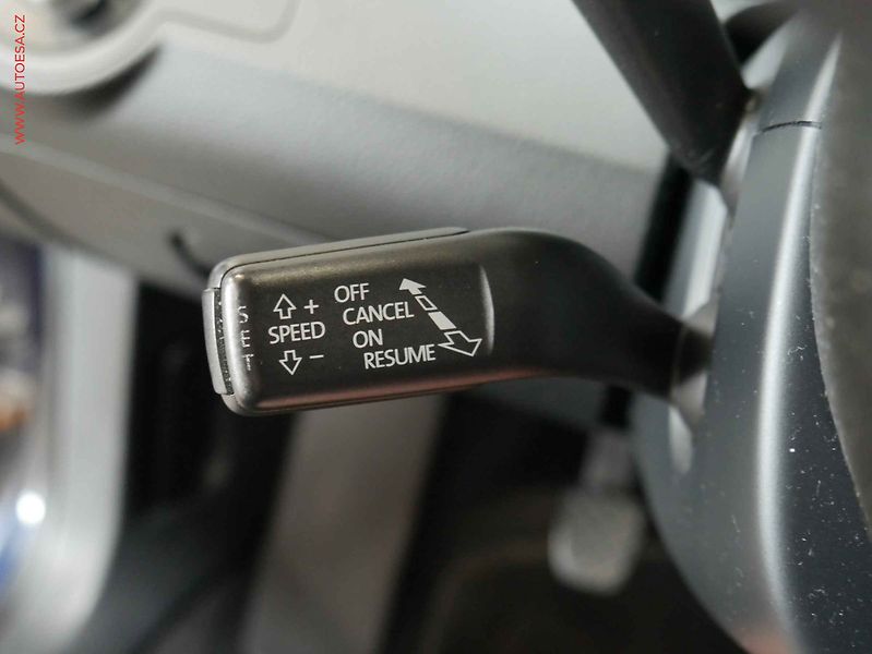 Volkswagen Passat (2011) 2.0 TDI, STK2/28 - fotka 14 z 24