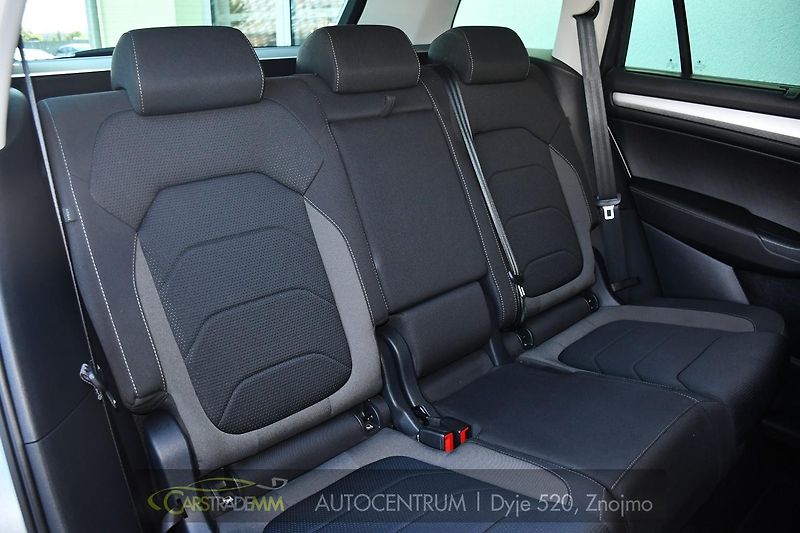 Škoda Kodiaq 2.0TDi 4X4 ACC LED NAV CARPLAY - fotka 19 z 54
