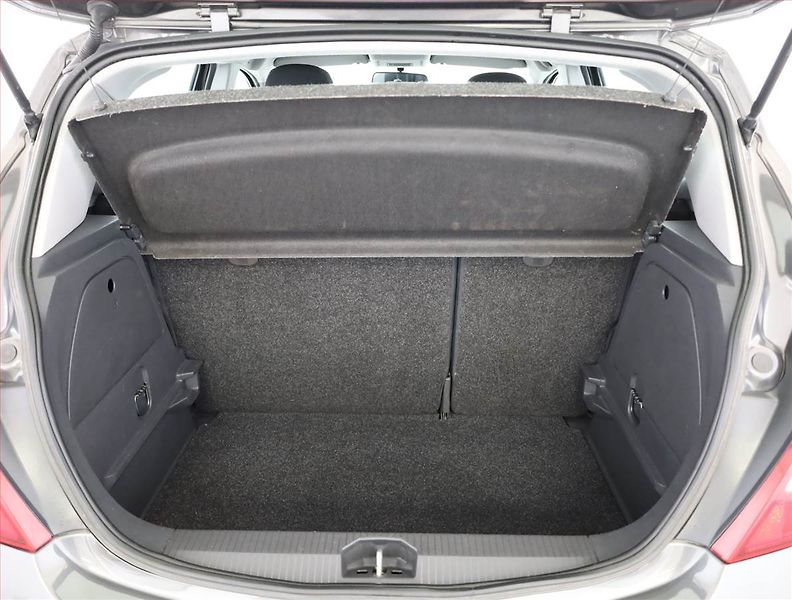 Opel Corsa (2013) 1.2 , po STK, rezervace - fotka 11 z 11