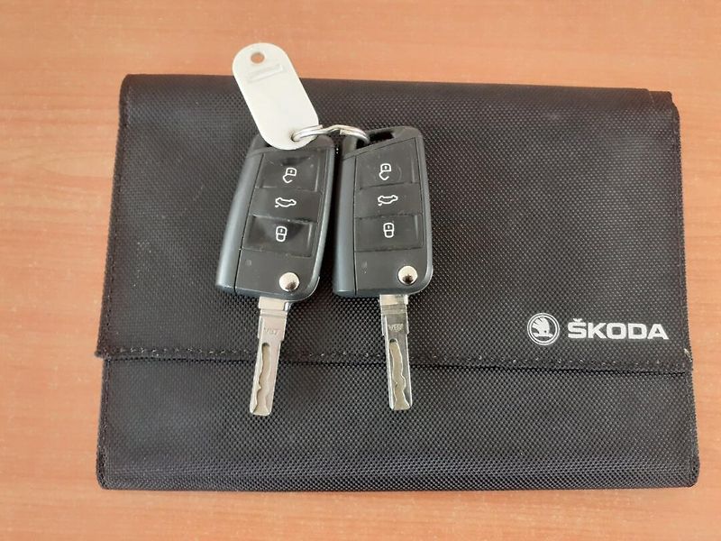 Škoda Octavia (2018) 1.0 TSi Ambiente - fotka 28 z 31