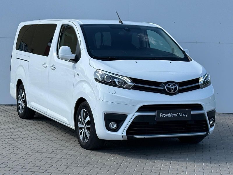 Toyota ProAce Verso 2,0 D-4D L2 Family AT - fotka 6 z 30
