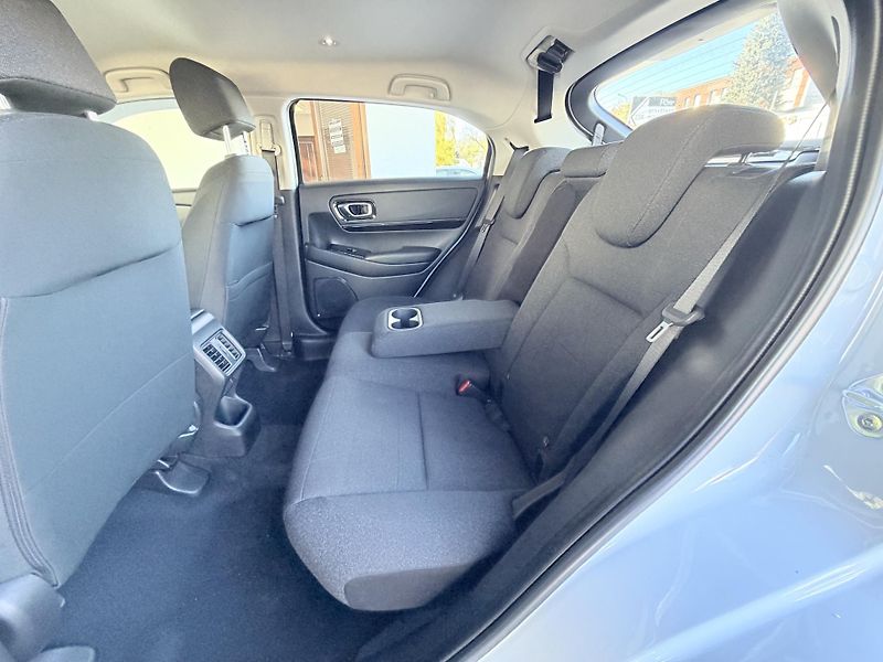 Honda HR-V 1.5 i-MMD Elegance e-CVT - fotka 24 z 26