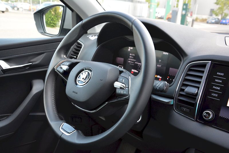 Škoda Karoq (2024) 1.5 TSI 110 KW Ambition PLUS - fotka 17 z 23