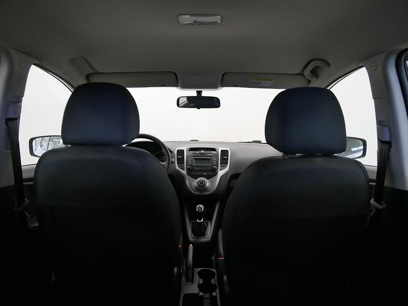 Hyundai ix20 - fotka 21 z 23
