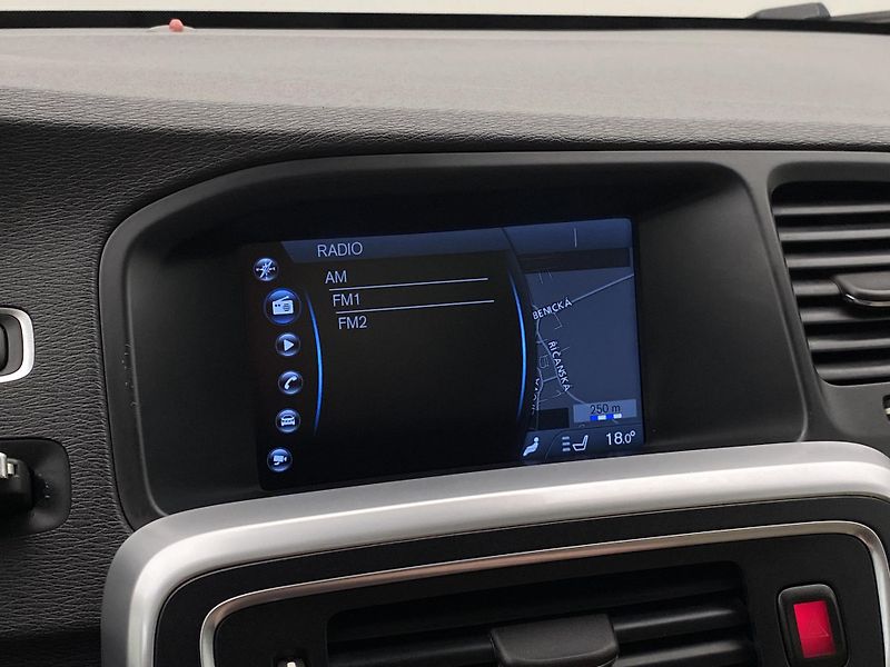 Volvo S60 D3 SUMMUM AUT  - fotka 35 z 46
