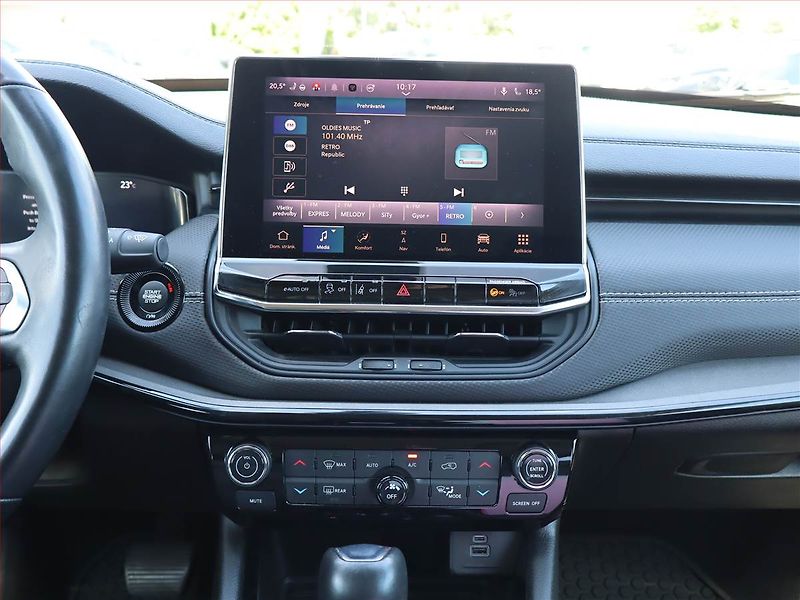 Jeep Compass (2023) 1.5 Turbo e-Hybrid - fotka 12 z 20