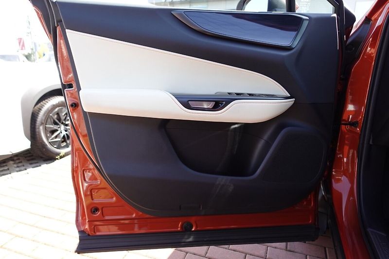 Lexus NX 450h plus NX450h+ Executive Top 4x4 - fotka 10 z 34