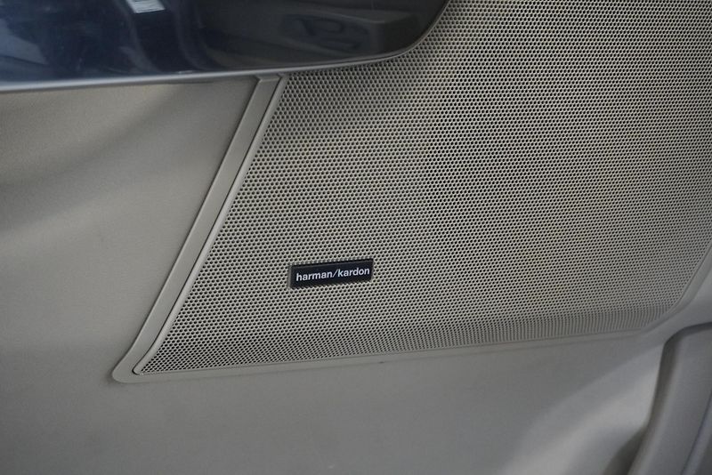 Land Rover Range Rover Sport 3,0 TDV6 4WD AUTOMAT - fotka 12 z 39