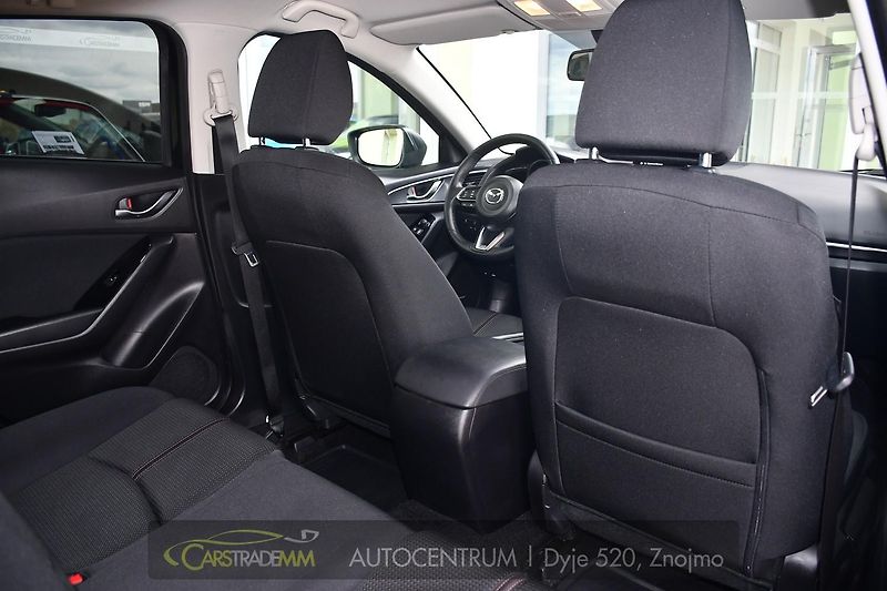 Mazda 3 2.0 SkyActiv-G120 REVOLUTION - fotka 18 z 52