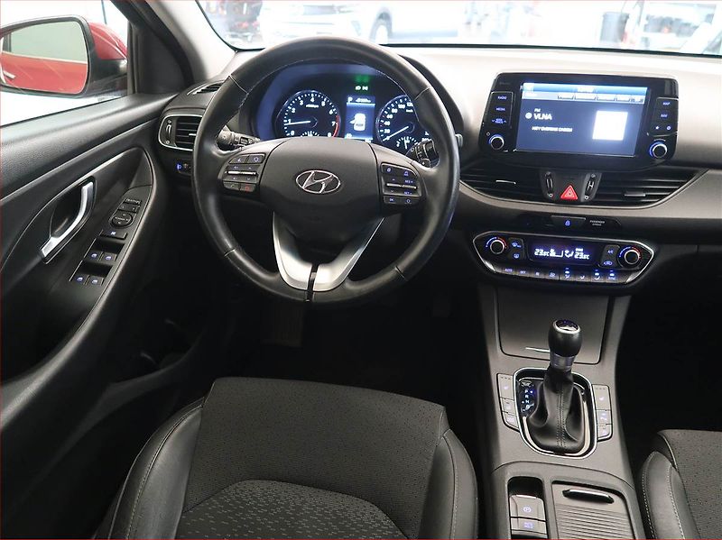 Hyundai i30 (2018) 1.4 T-GDI, Automat, Serv.kniha - fotka 7 z 18