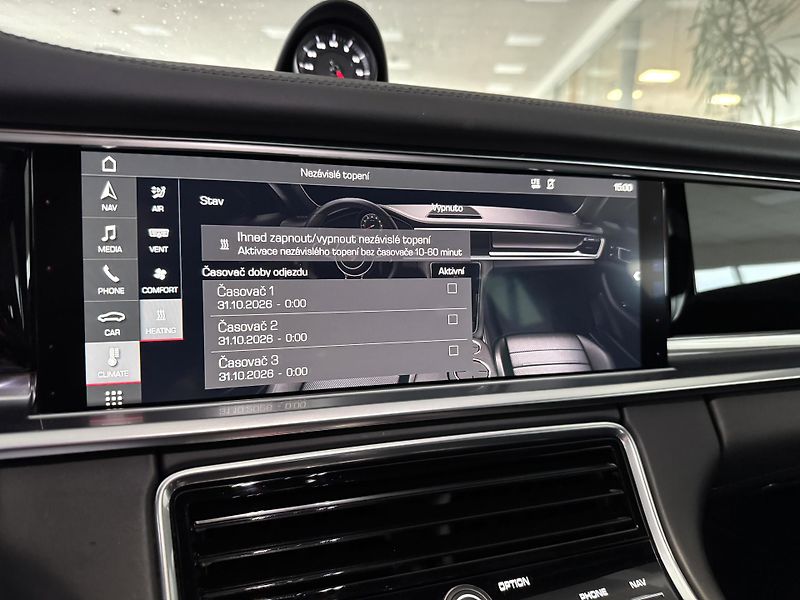 Porsche Panamera 4S 324kW*Chrono*Webasto*Panora - fotka 25 z 47