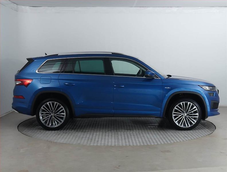 Škoda Kodiaq (2023) 2.0 TSI - fotka 6 z 23