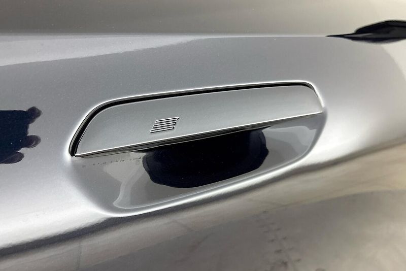 BMW Řada 5 540d xDrive Touring - fotka 24 z 25