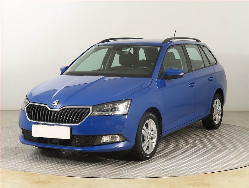 Škoda Fabia (2019) Style 1.0 TSI, ČR,1.maj - fotka 2 z 20