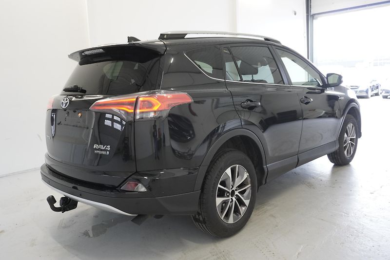 Toyota RAV4 2,5 HYBRID H3 4X2 AUT. - fotka 5 z 28