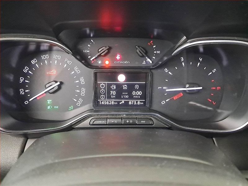 Citroën C3 Aircross (2018) Shine 1.2 PureTech, Serv.kniha - fotka 11 z 16