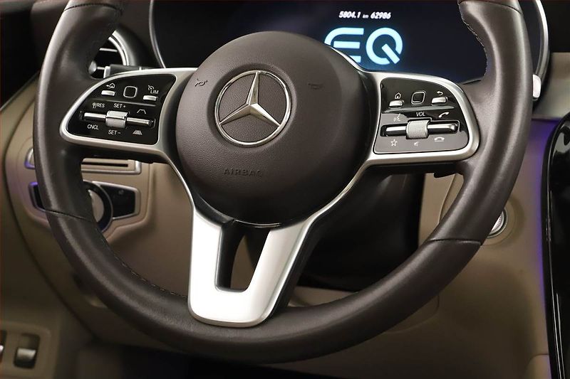 Mercedes-Benz GLC (2020) 300 e 4MATIC - fotka 8 z 22