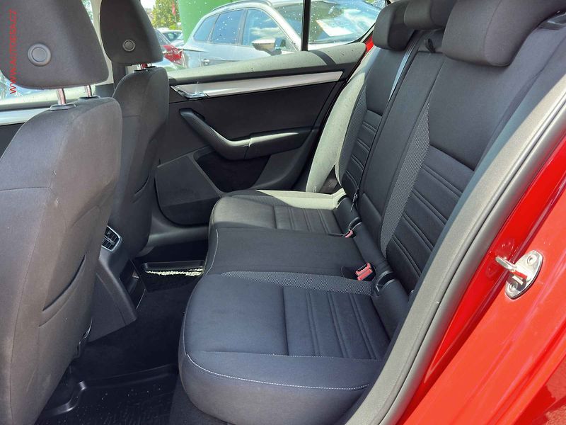 Škoda Octavia (2017) 1.6 TDi, ČR, Ambition - fotka 10 z 17