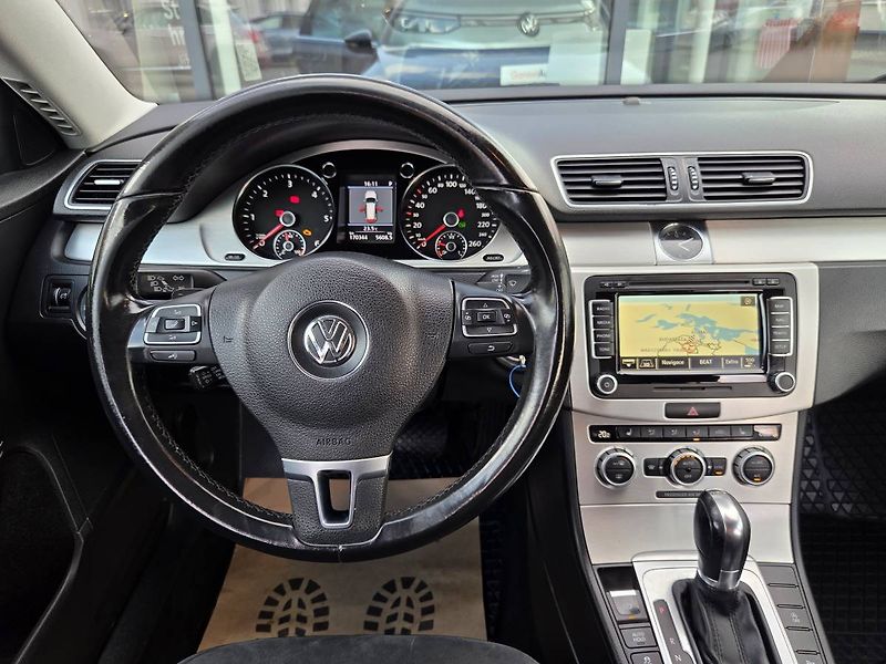 Volkswagen Passat (2014) 2.0 TDI DSG - fotka 11 z 45