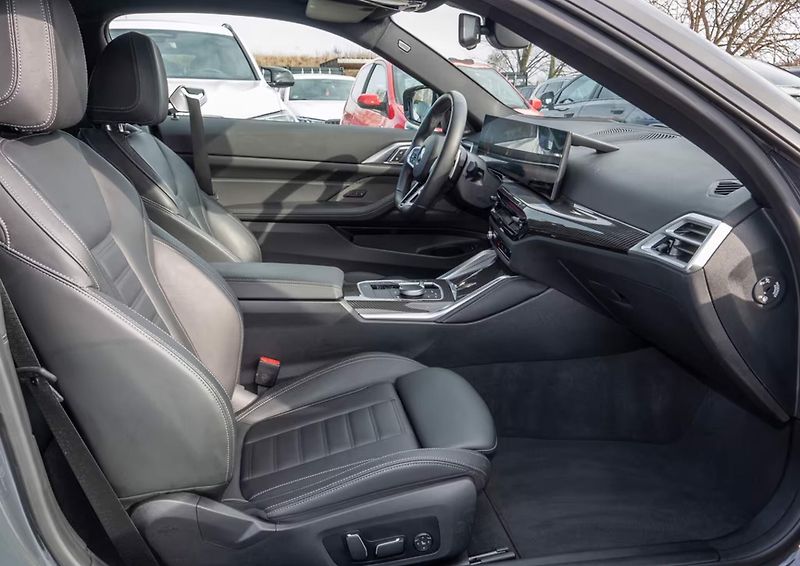 BMW Řada 4 430i xDrive M-Sport - fotka 11 z 17