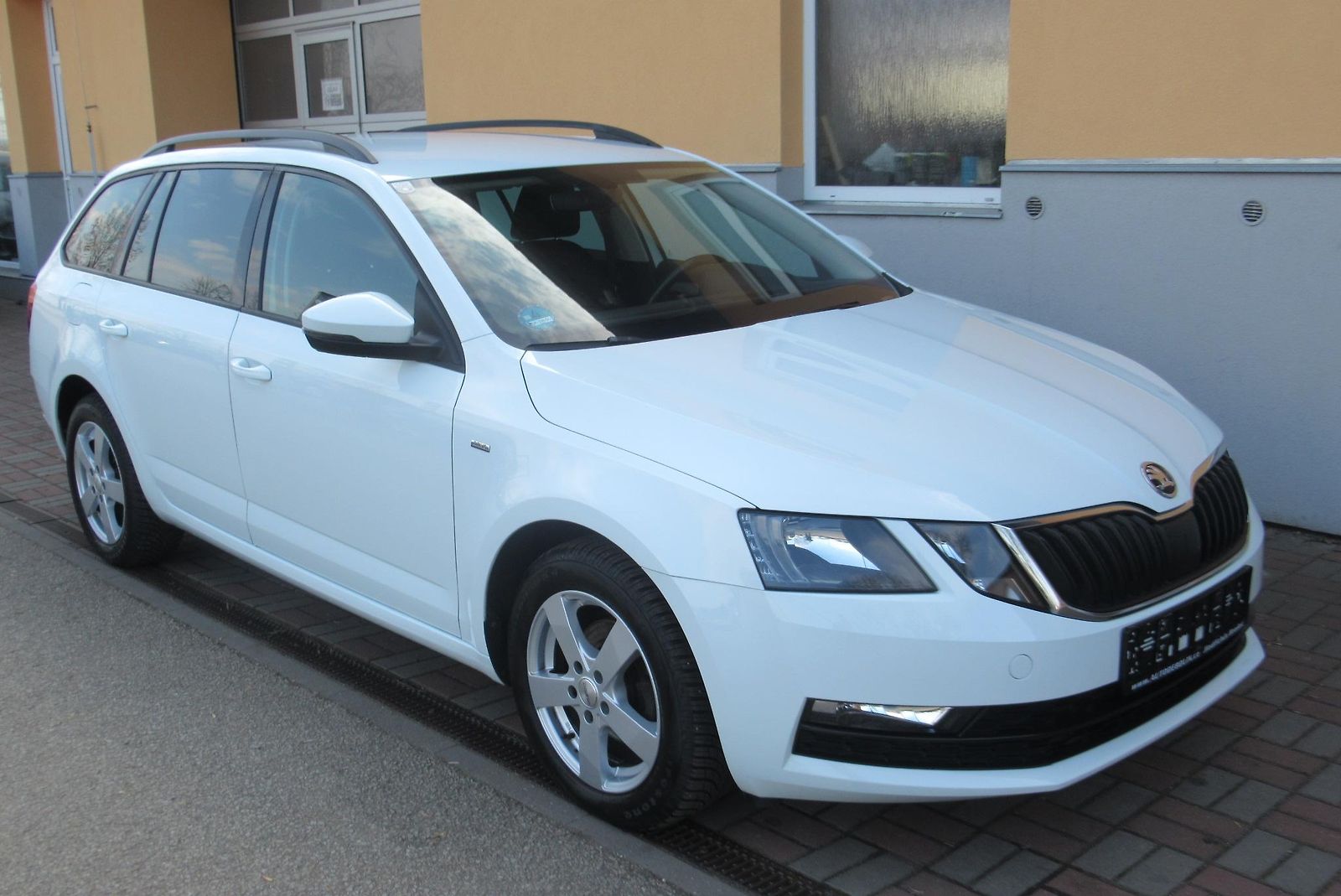 Škoda Octavia 1.6 TDI AUT. KLIMA NAVIGACE