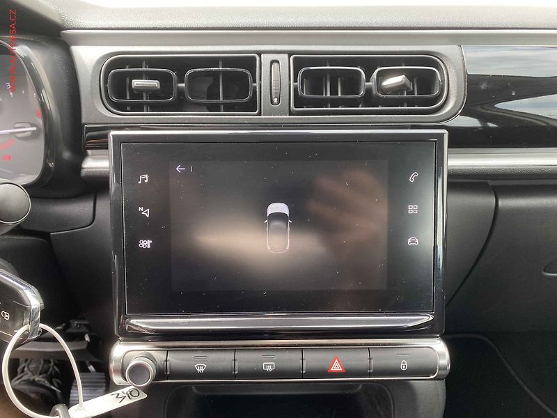 Citroën C3 (2020) 1.2PT, Feel, navi - fotka 17 z 17