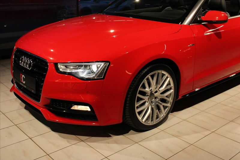 Audi A5 TDi V6 quattro S Line Cabriole - fotka 7 z 27